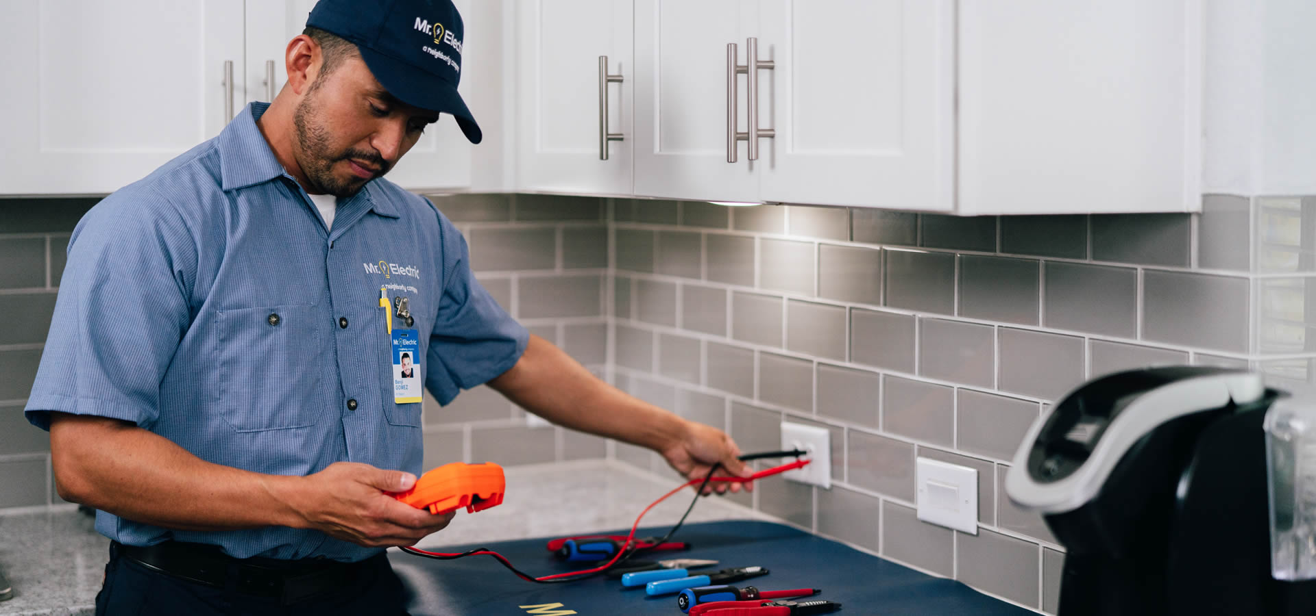 Electrical Outlet Replacement in Castle Hills, TX