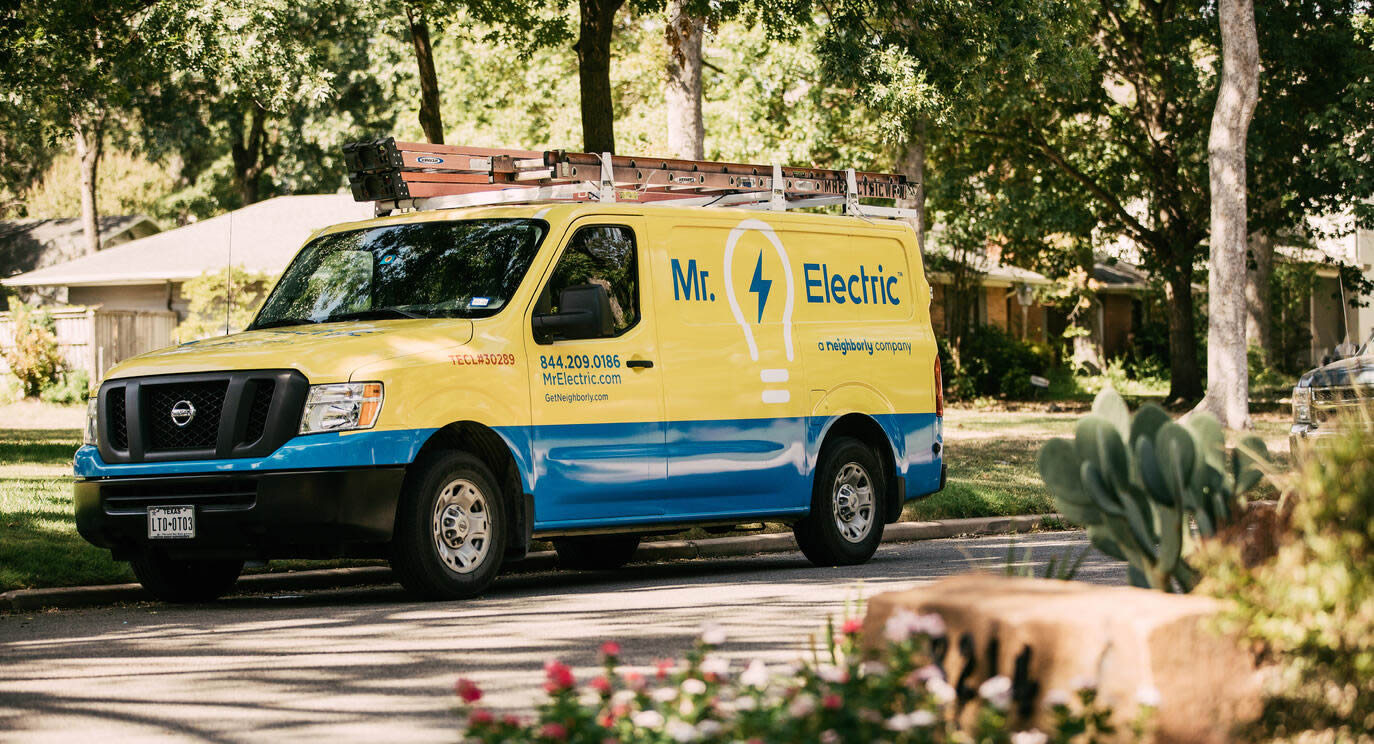 Electric Vehicle Charger Installation in Alamo Heights, TX