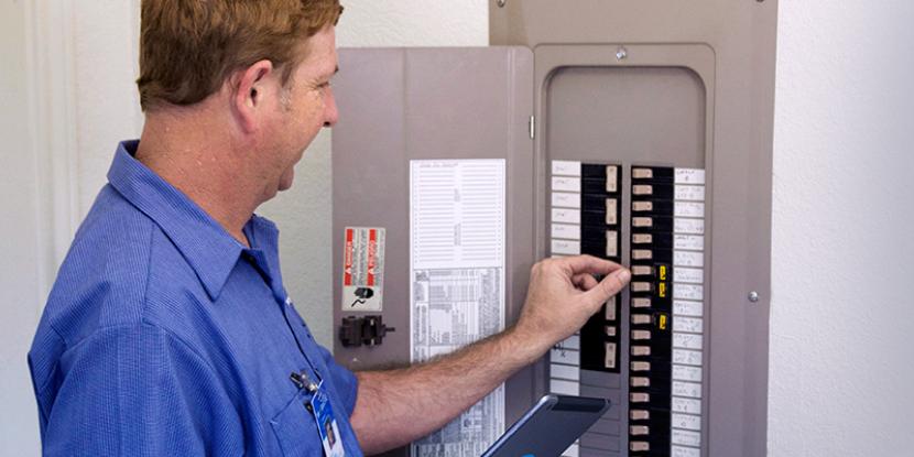 Electrical Panel Replacement in Alamo Heights, TX